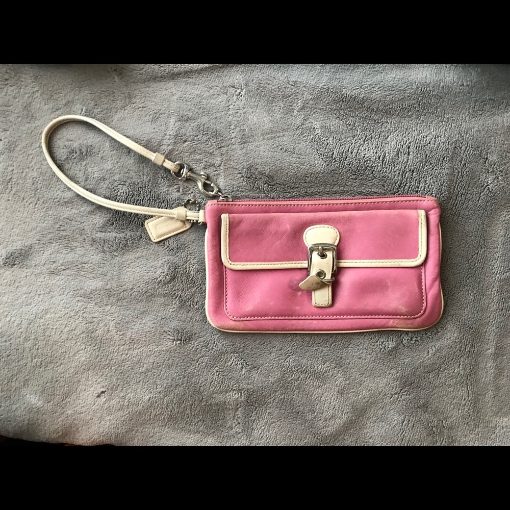 AUTHENTIC coach wristlet